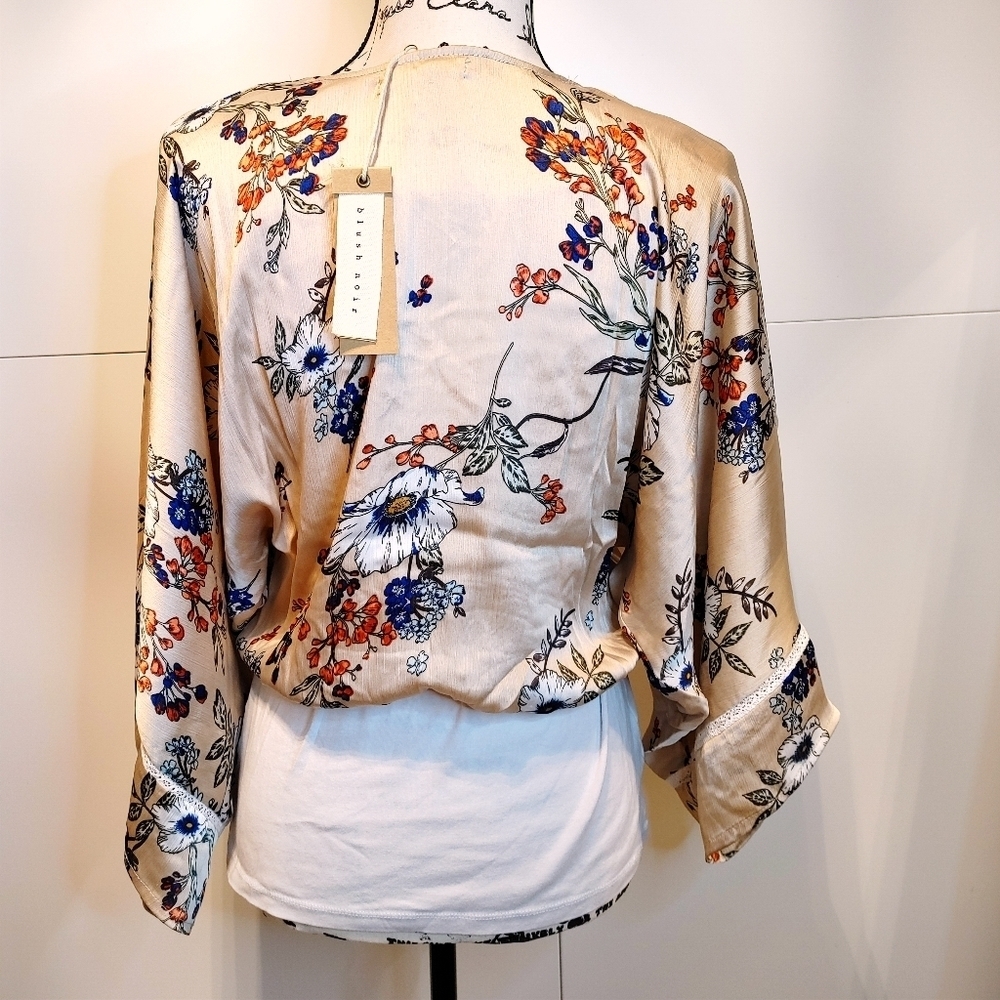 Floral cropped kimono - Picture 9 of 11